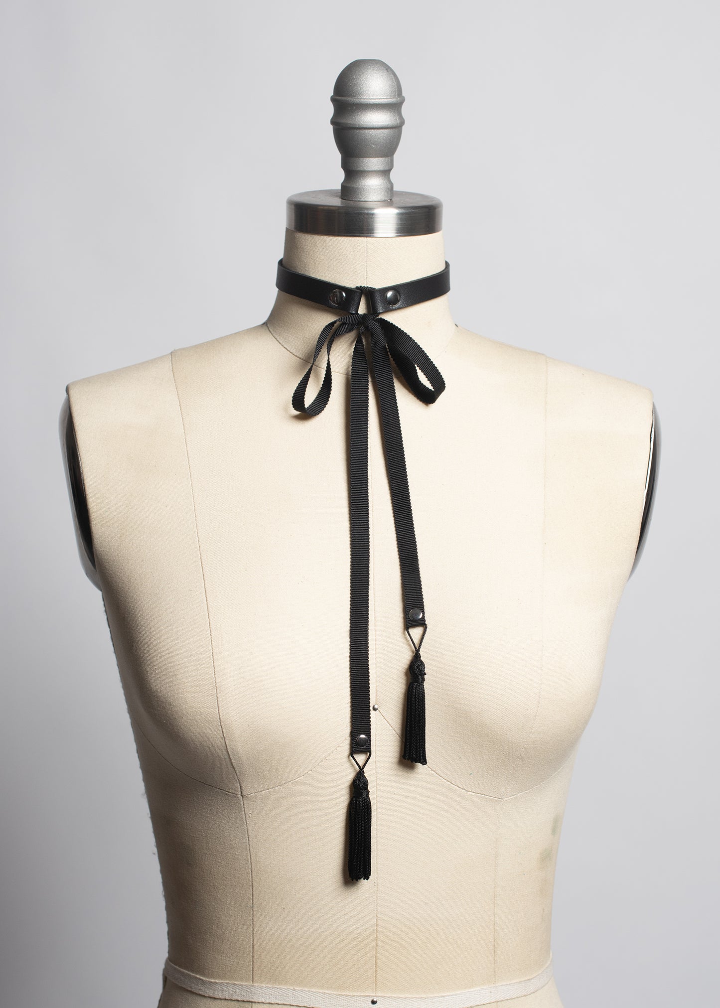 Ribbon Tassel Choker Collar