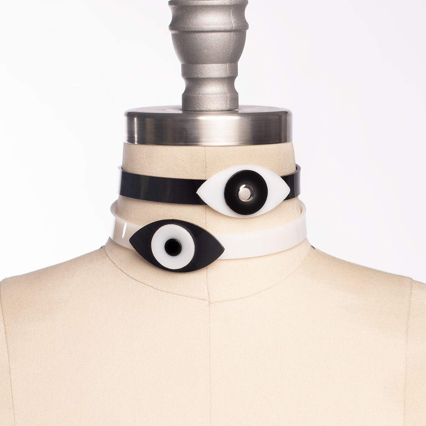 Eye See You Choker Collar