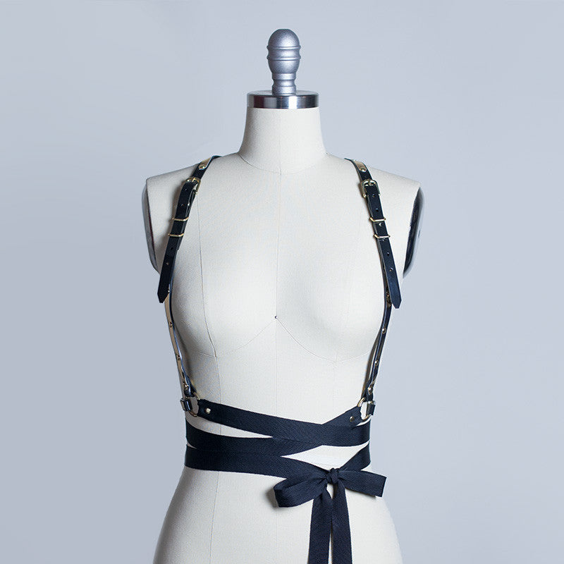 Different ways you can style the harness belt - The Standard